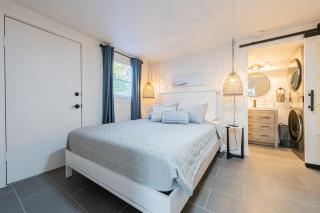 Beachside Bliss -Unit 1 - Walk to Ocean & Restaurants - 1