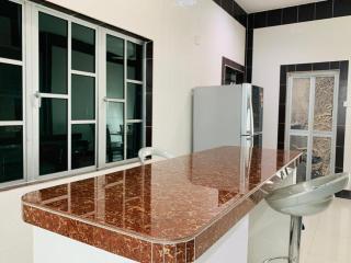 Taiping Nest Homestay 3BR, 7Pax, WiFi, Private Parking, Comfy - 6