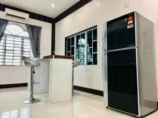 Taiping Nest Homestay 3BR, 7Pax, WiFi, Private Parking, Comfy - 2