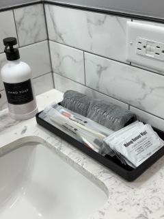 Cozy 5BD 2BTH Home with Scandinavian Vibes - 7