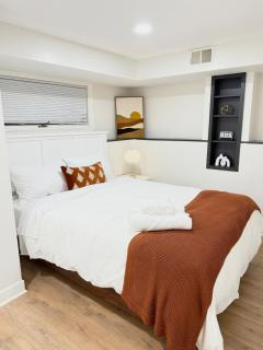 Cozy 5BD 2BTH Home with Scandinavian Vibes - 1