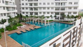 New Cozy 3BR 4Bath Spacious Centra Residences at Dato ONN With Pool Gym Balcony - 0