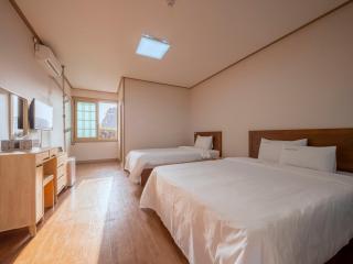 Jeju Amor House Oceanview Oreum - 9