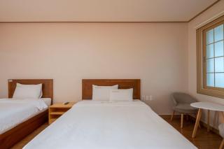 Jeju Amor House Oceanview Oreum - 8