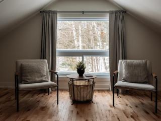 Luxury Lakefront Retreat Spa Beach Ski - 1