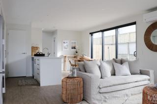 Spacious Home close to City, With Free Parking - Christchurch - 0