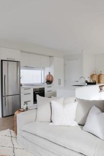 Spacious Home close to City, With Free Parking - 1