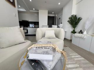 Pinecrest view Apartment - 2