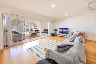 Lux Beach Front Apartment - 7