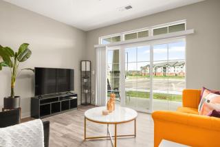 Spacious Whitestown Getaway - 9