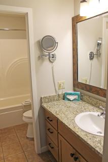 7th Mtn 923B condo - 4