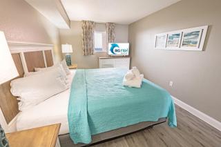 King Bed I Direct Ocean Front View! - 5