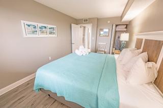 King Bed I Direct Ocean Front View! - 3