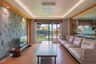 Lalala the Pretty Hyupjae Pension - 1