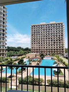 Gracious Staycation - 0