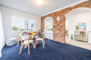 Costas Smerelda 8, 16 Soldiers Point Rd - Linen, Views, Air Con, Wi-Fi - 7