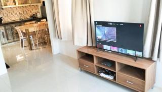 IXA Camella Gated Townhouse Fast Wifi Pool & 10 mins airport - 1