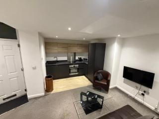 4 Seasons Apartments - 5