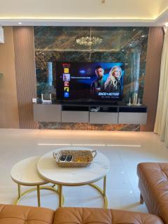 La Venezia Executive Home 7 adults Maximum Kids - 2