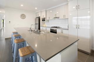 Whitsundays Paradise by the Port - 2