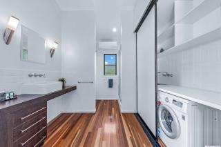 MANDALAY ESCAPE, SECLUSION & SERENITY WITH A POOL - 9