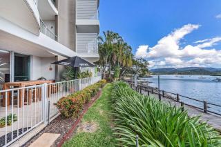 By The Sea Shore With Pool - 9