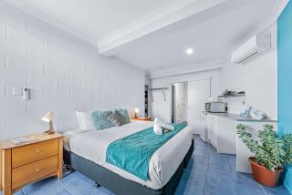 Airlie Sun & Sand Accommodation Studio #1 - 6