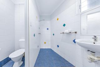 Airlie Sun & Sand Accommodation Studio #1 - 4