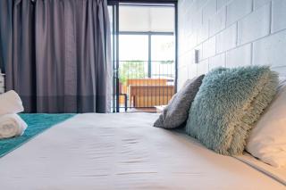 Airlie Sun & Sand Accommodation Studio #1 - 1