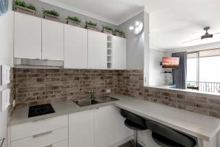 Ocean View 16A Studio Pool & Spa Wi-Fi - 3