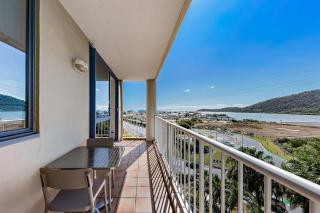 Marina views at Airlie 10H - 5