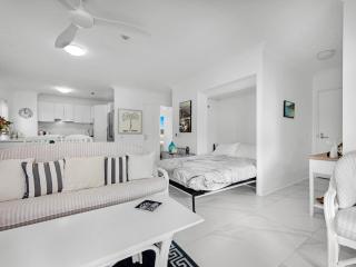 Relaxing Pool Hervey Bay Getaway Steps from Beach - 4