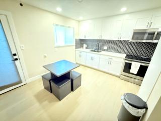 2 bed 1 bath special woodlake duplex A - 8