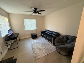 2 bed 1 bath special woodlake duplex A - 4