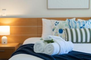 Amalfi Whitsunday Retreat Infinity Pool SeaViews - 5