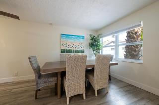 Sunny Shores Retreat 1 - 8