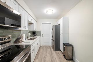 2bd 2ba Sunview 1 2Mins to BeachPool - 2