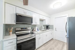 Sunny Shores Retreat 1 - 5