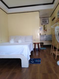 Lola Flor's Guest House - 6