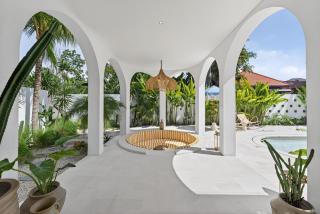 Little Castle 4BR Mediterranean Retreat in Canggu - 8