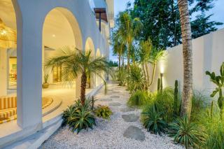 Little Castle 4BR Mediterranean Retreat in Canggu - 3