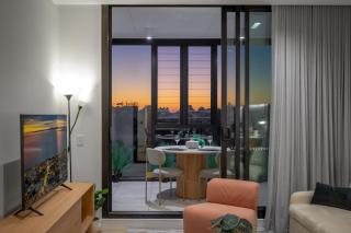 The Palais Peek Retreat at 333STK - A Modern 1 Bed 1 Bath Getaway - 4