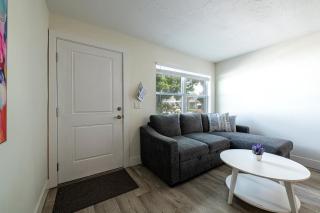 Sunny Shores Retreat 2 - 9