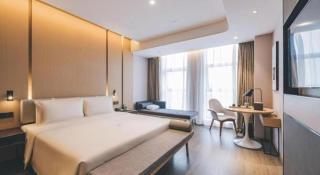 Atour Hotel Chengdu Tianfu New District Huayang Metro Station - 3