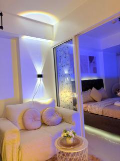 Azure Staycation by Casa Tremora - 7