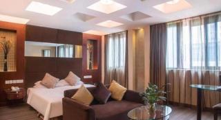 Friendship Hotel - 9