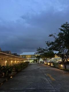 Saraburi Garden Resort - 5