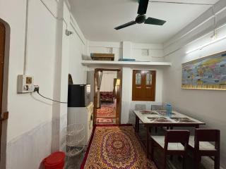 The Indoor Retreat - 6