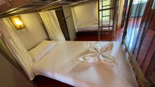 Rustic Hostel & Restaurant - 5