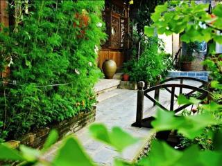 Lijiang Baisha Holiday Resort - 8